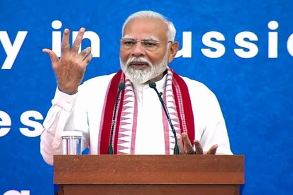 ‘सिर पे लाल टोपी रूसी…’ PM मोदी ने मॉस्को में राज कपूर की फिल्म का गाना गुनगुनाया, मिथुन का भी लिया नाम
