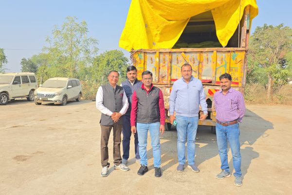 छतरपुर में हुआ बड़ा खाद घोटाला: 460 बोरी अवैध DAP खाद जब्त, 12 पर एफआईआर