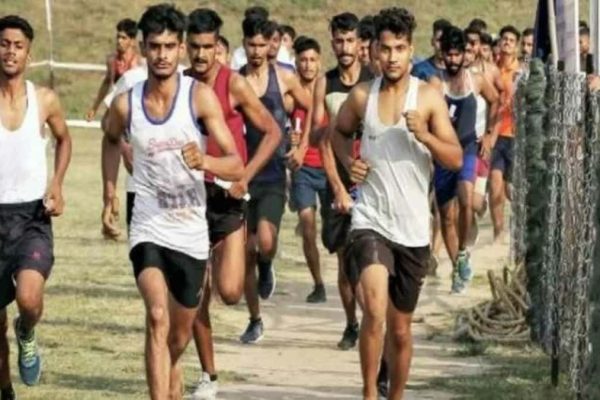 रायगढ़ में अग्निवीर भर्ती रैली, अभ्यर्थी मैदान में गिरकर बेहोश, इलाज के दौरान तोड़ा दम