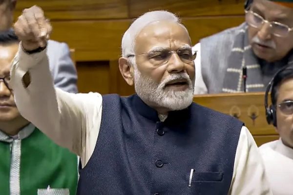 अमित शाह ने कांग्रेस को किया एक्सपोज… अंबेडकर और दलित मसले पर PM मोदी भी बरसे