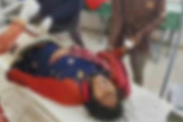 सोनभद्र : ट्रक की चपेट में आई महिला हुई घायल, दोनों पैर में गंभीर चोट