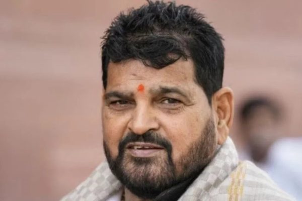 पंजाब में कभी भी गिर सकती है AAP सरकार, गोंडा में बृजभूषण सिंह ने किया बड़ा दावा