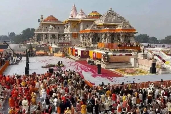 अयोध्या में भगदड़ करवाने की कोशिश? राम मंदिर परिसर में गिरा ड्रोन, अलर्ट पर पुलिस