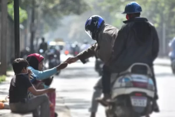 इंदौर में अब भीख देने या लेने पर नहीं होगा केस… फिर बढ़ने लगी भिखारियों की संख्या