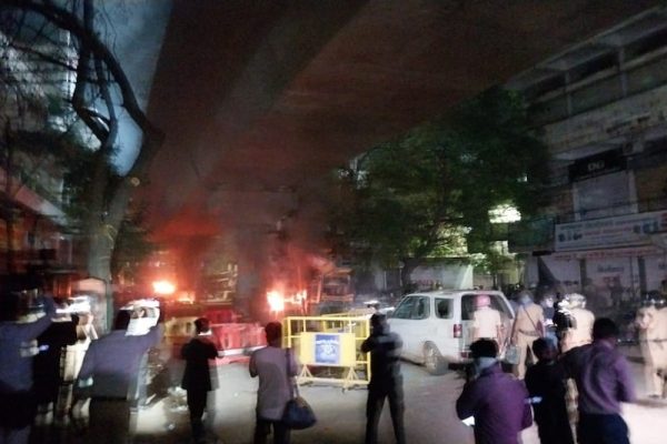 औरंगजेब विवाद के बाद नागपुर में भड़की हिंसा, दो गुटों के बीच झड़प में कई पुलिसकर्मी घायल