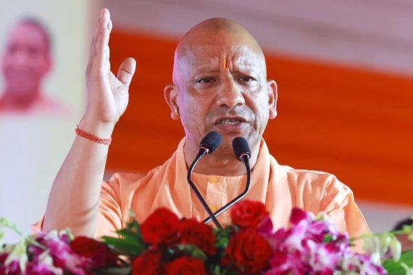 ‘आने वाले त्यौहारों में सड़कें बाधित ना हों…’ ईद, रामनवमी को लेकर सीएम योगी ने अधिकारियों को दिए सख्त आदेश