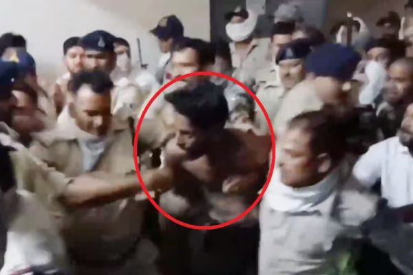 भोपाल में हिंदू लड़कियों से रेप पर उबाल… कोर्ट में वकीलों ने आरोपियों को पीटा, पुलिस ने सड़क पर लगवाई उठक-बैठक