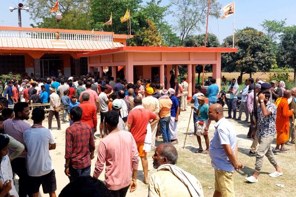 Bihar: सुपौल में असामाजिक तत्वों ने दुर्गा मंदिर में मचाया उपद्रव, खबर में जानिये पूरा मामला