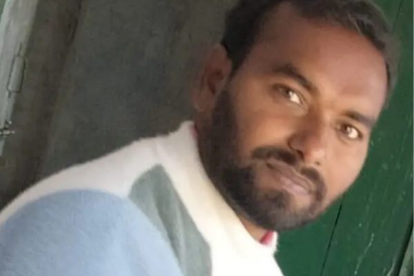 व्हाट्सएप ग्रुप में ब्राह्मणों पर टिप्पणी, शिक्षक पर मुकदमा और बर्खास्तगी की मांग