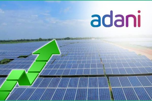 अदाणी ग्रीन एनर्जी का एक और कीर्तिमान, Q4 में Ebitda 35% उछला, FY25 में 1 बिलियन डॉलर के पार