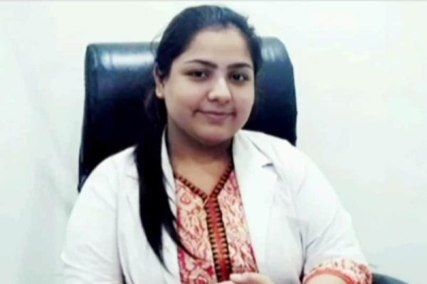 कानपुर हेयर ट्रांसप्लांट केस में डॉ. अनुष्का का कुबूलनामा, कहा- मैंने ही किया ट्रांसप्लांट, गिरफ्तारी के डर से बोला था झूठ