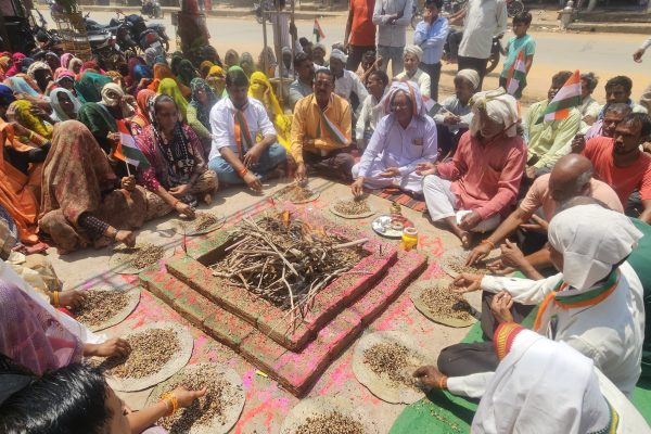 धौलपुर में ऑपरेशन सिंदूर की सफलता हेतु 400 महिलाओं ने किया सामूहिक हवन