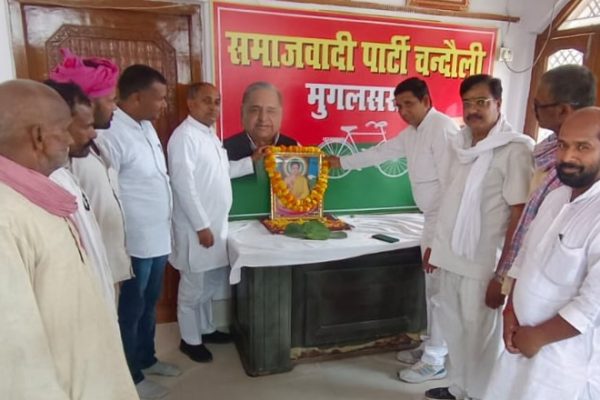 सपा कार्यालय में मनाई गयी बुद्ध पूर्णिमा, भगवान बुद्ध की शिक्षाओं को जीवन में उतारने का आह्वान