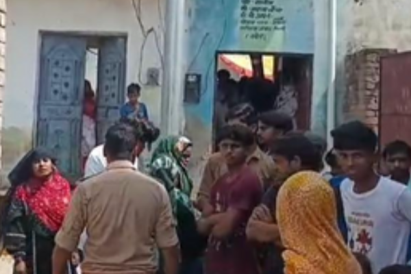 Uttar Pradesh: संदिग्ध परिस्थितियों में छत रेलिंग समेत गिरी, विवाहिता की मौत, जांच में जुटी पुलिस