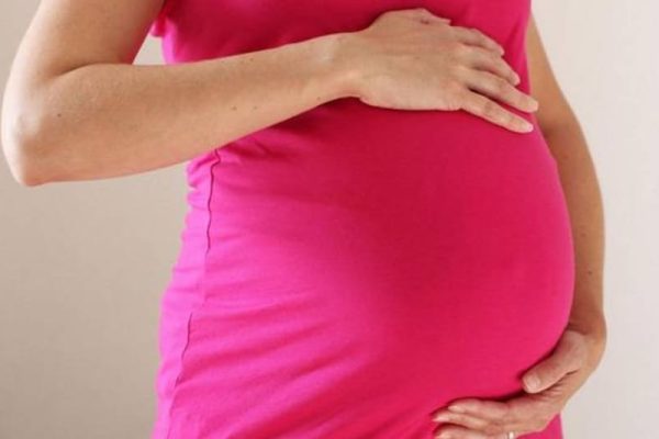 Fertility Risks: एयर और नॉइस पॉल्यूशन से खतरे में पुरुषों और महिलाओं की फर्टिलिटी, सामने आए चौंकाने वाले आंकड़े