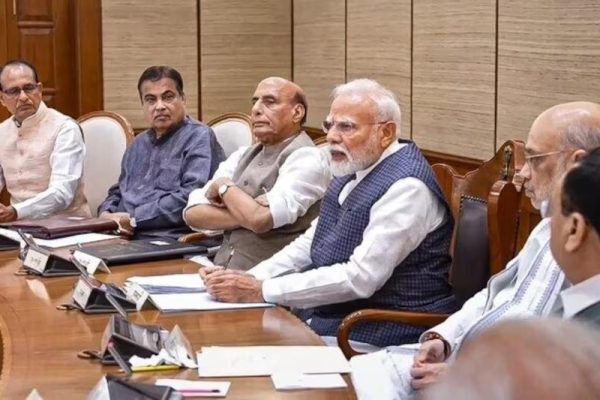 ‘आपातकाल में लोकतंत्र की हत्या हुई’, कैबिनेट में प्रस्ताव पास, PM और मंत्रियों ने रखा 2 मिनट का मौन