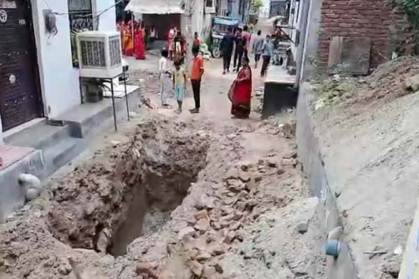 Faridabad: खाने में दी नींद की गोलियां, फिर किया बहू से रेप, ससुर के बाद सास गिरफ्तार, पति फरार