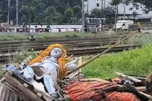 बांग्लादेश में दुर्गा मंदिर तोड़े जाने पर भारत ने जताई थी आपत्ति! अब यूनुस सरकार ने दिया ये जवाब