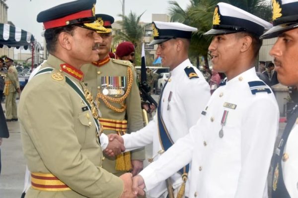 ‘कश्मीरी भाइयों की कुर्बानी… बहुत बुरे परिणाम,’ जगलर वेन वाले बयान के बाद अपने पुराने काम में फिर से जुट गए आसिम मुनीर