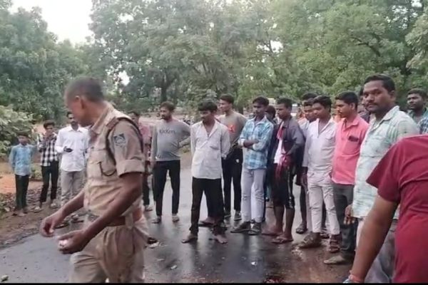 बहन को ननिहाल से घर छोड़ने निकले थे दो भाई, रास्ते में आ गई मौत, मासूम बहन ICU में जिंदगी से जंग लड़ रही