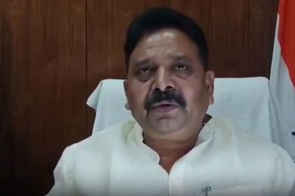 मेरी कोई सुनता ही नहीं’… विभाग में हो गया ट्रांसफर, मंत्री जी कानों-कान नहीं लगी खबर; CM योगी से की शिकायत
