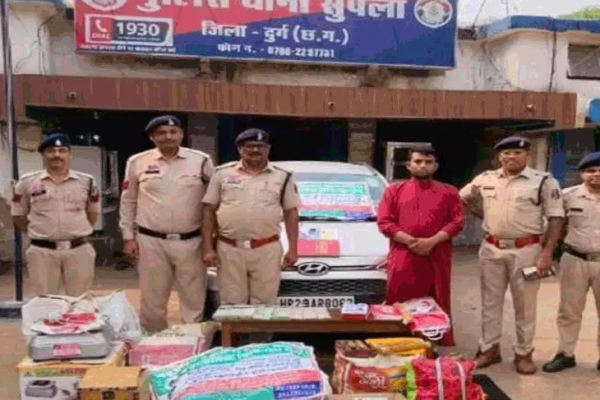 कुंडली में मौत का योग बताकर ठगे 37 लाख: यूट्यूब से बना तांत्रिक, महिला से कहा- फ्लैट मेरे नाम करो