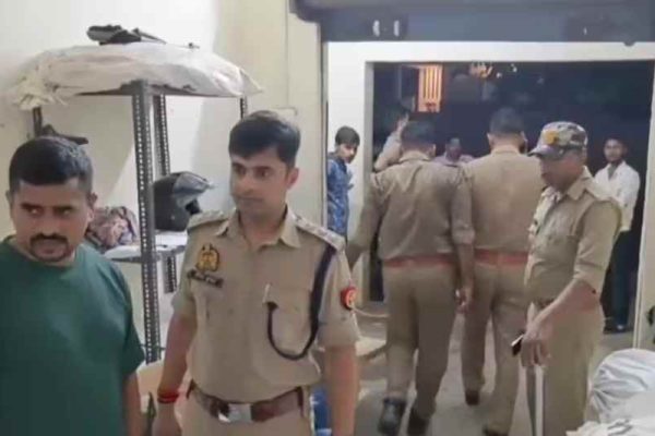 नौकरी नहीं दी तो मैनेजर को मार दी गोली… कोरियर कंपनी में काम की तलाश में पहुंचा था आरोपी युवक