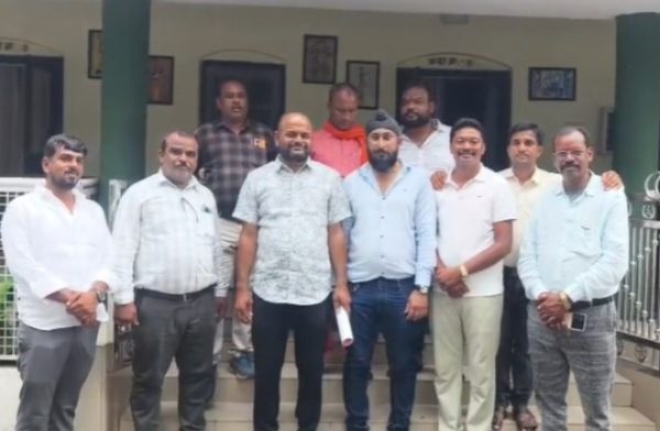 कोरबा: कटघोरा नगर पालिका की बदहाल व्यवस्था को लेकर भाजपा मंडल ने मंत्री लखनलाल देवांगन को सौंपा ज्ञापन, कांग्रेस अध्यक्ष पर उठाए सवाल