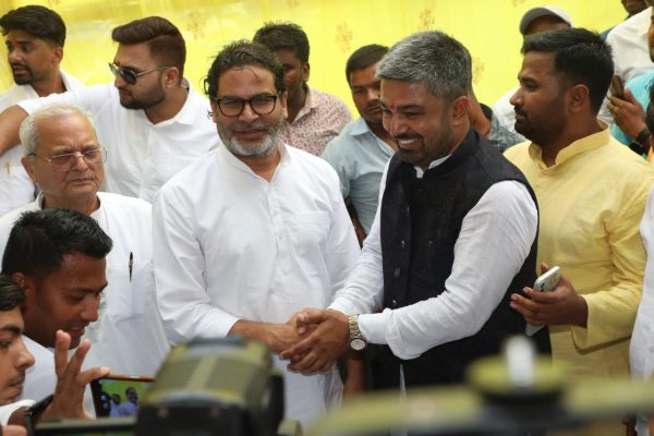 Bihar: चर्चित यूट्यूबर मनीष कश्यप जनसुराज में हुए शामिल, PK ने किया स्वागत