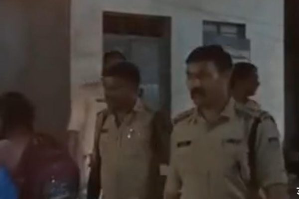 गोकशी मामले में दमोह पुलिस की ताबड़तोड़ रेड, UP कनेक्शन से हड़कंप!