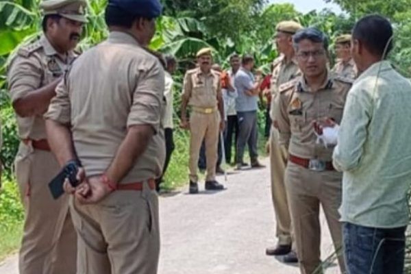 लखीमपुर खीरी: बदमाशों ने बीसी संचालक से चार लाख रुपये लूटे, दिनदहाड़े हुई वारदात से फैली सनसनी