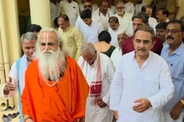छांगुर बाबा प्रकरण पर गरजे संत वेदांती: ISI कनेक्शन की जताई आशंका, कहा- ऐसे लोगों को मिले सीधी सजा