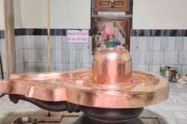 सावन में दौसा की देव नगरी में उमड़ा भक्तों का सैलाब, नीलकंठ बाबा के दरबार में लगी आस्था की कतारें!