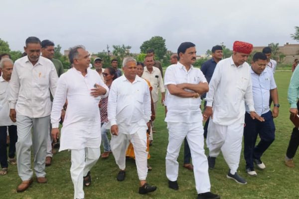 सिरोही: जल जीवन मिशन में ठेकेदार की मनमानी से नाराज़ हुए मंत्री, सांसद ने विभाग को दी चेतावनी