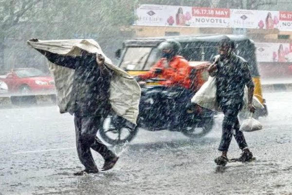 Bihar: जहानाबाद में डैम टूटा, 24 गांवों में बाढ़; 18 जिलों में बारिश का अलर्ट, अब तक वज्रपात से 20 मौतें