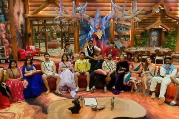 घर में घुसते ही जाना पड़ेगा किसी को बाहर, Bigg Boss ने दिया टास्क, कंटेस्टेंट के उड़े होश
