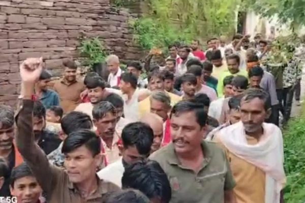 दमोह के दो गांवों में शराबबंदी का निर्णय: बेचने पर 20 हजार और पीकर उत्पात मचाने पर 5 हजार जुर्माना