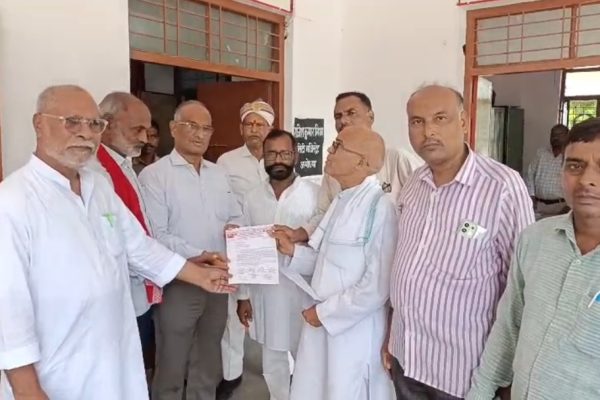 डोनाल्ड ट्रंप पर भड़के वाम दल! अयोध्या में हुए जबरदस्त विरोध प्रदर्शन