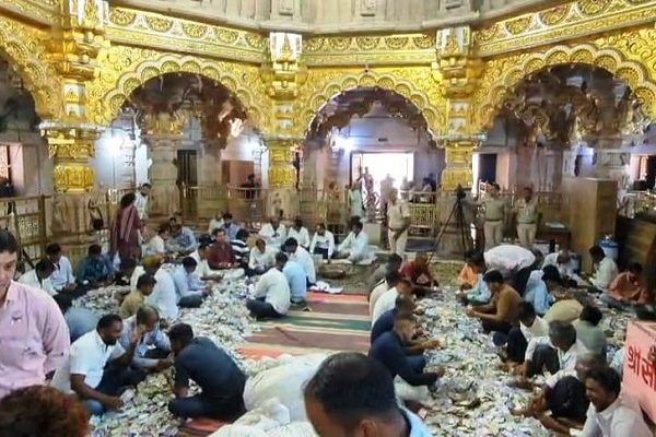 चित्तौड़गढ़: सांवलिया सेठ की 6 चरणों की गणना में रिकॉर्ड तोड़ चढ़ावा, इस बार आंकड़ा पहुंचा 28.32 करोड़ के पार