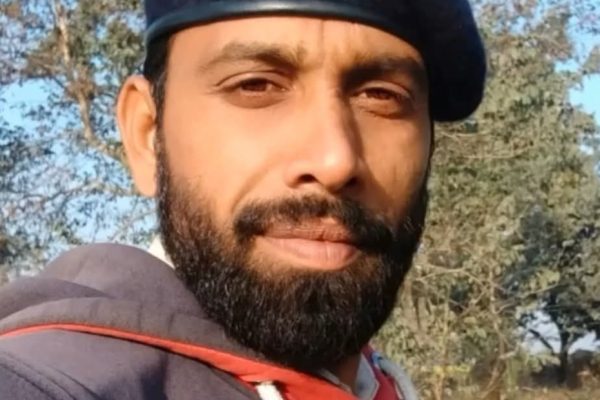 Bihar: मच्छरदानी में बैठा था कोबरा सांप,सोने गए होमगार्ड जवान को डंसा,हुई मौत, मां बाप का था इकलौता सहारा