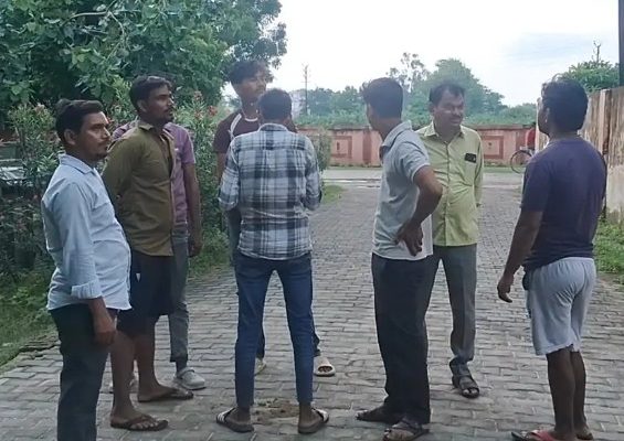भरथना रेलवे स्टेशन पर युवक की ट्रेन से कटकर मौत, परिवार ने आत्महत्या मानने से किया इनकार