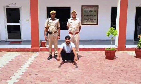 चुरू: साइबर ठगी में शामिल एक्सिस बैंक कर्मचारी गिरफ्तार, फर्जी दस्तावेजों से बैंक खाता खोलकर करता था धोखाधड़ी…दिल्ली साइबर ब्रांच से आया फोन तो खुला राज