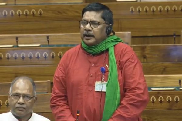 तेजस्वी यादव के बाद एक और…CPI (ML) सांसद सुदामा प्रसाद की पत्नी के मिले दो-दो EPIC