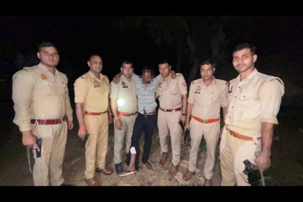 उत्तर प्रदेश: मेडिकल संचालक पर हमला करने वाला शातिर बदमाश मुठभेड़ में गिरफ्तार