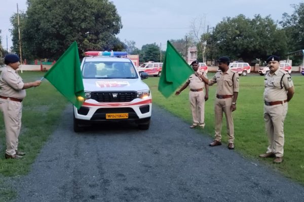 डायल 100 की जगह अब डायल 112: सीधी में 19 अत्याधुनिक वाहनों से मिलेगी पुलिस, एंबुलेंस और फायर की सेवाएं