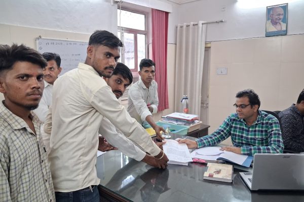 डूंगरपुर: आदिवासी समाज के धर्मान्तरण पर ABVP सख्त, की कड़ी कार्रवाई की मांग