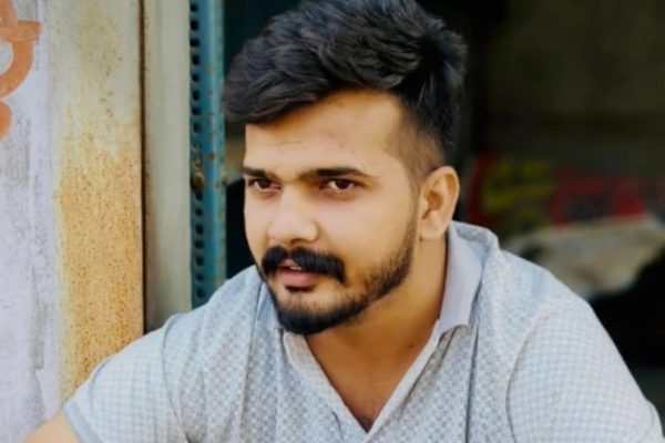 “मम्मी-पापा मैं जा रहा हूं…” पार्टनर की धोखाधड़ी से आहत युवक ने सुसाइड नोट में लिखे अंतिम शब्द, दो लोगों को ठहराया जिम्मेदार, सुसाइड नोट के आधार पर मामला दर्ज